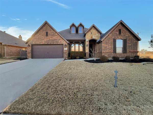 109 Loving Trail, Justin, TX 76247