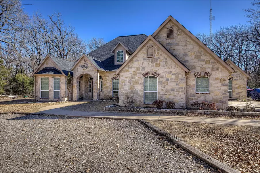 2100 Red Cedar Trail, Greenville, TX 75402