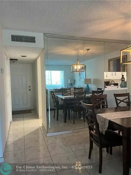 3100 Holiday Springs Blvd  #201, Margate, FL 33063