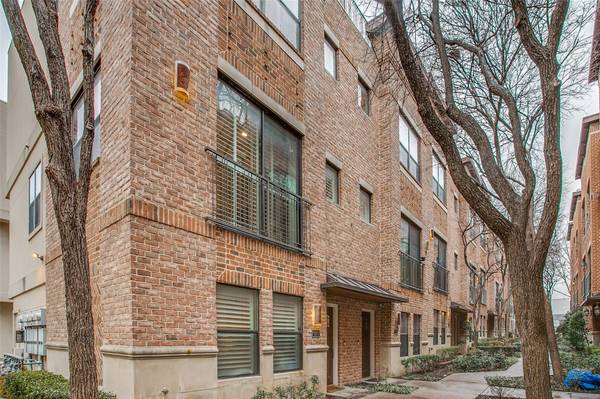 2411 N Hall Street #9, Dallas, TX 75204