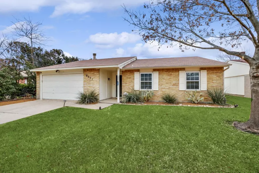 5201 Runyon Drive, The Colony, TX 75056