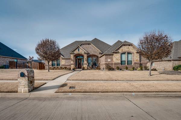 112 Claremont Drive, Ovilla, TX 75154