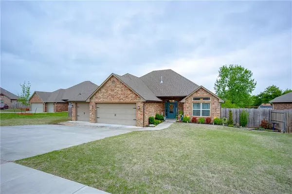 600 Highgrove Drive, Blanchard, OK 73010