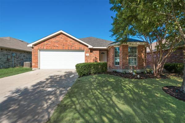 2003 Lake Trail Drive, Heartland, TX 75126