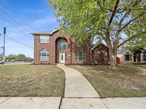 9501 Heartstone Lane, Rowlett, TX 75087