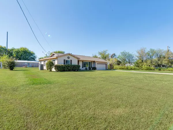 Haslet, TX 76052,194 County Road 4843