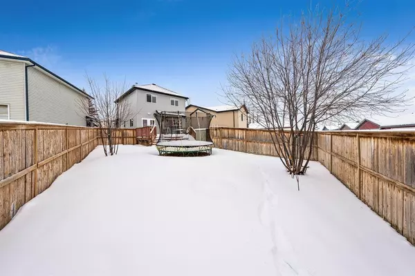 Calgary, AB T2Y 4S7,68 Everridge WAY SW