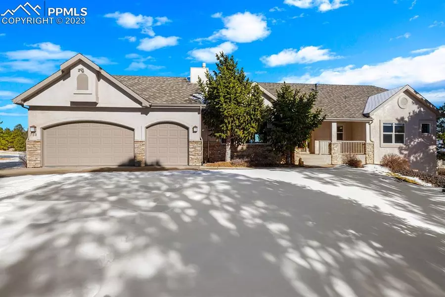750 W Lancers CT, Monument, CO 80132