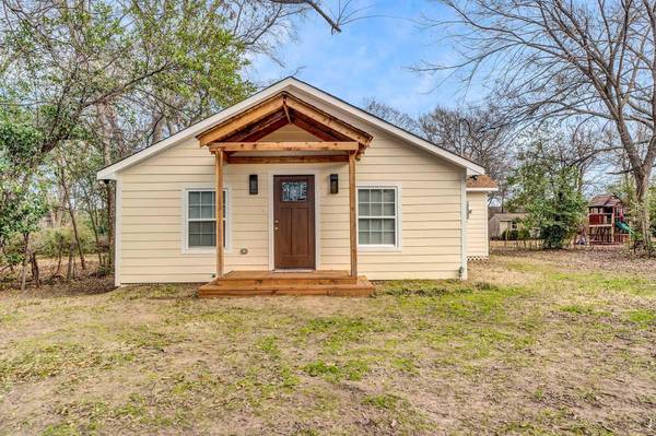 504 S Boyd Street, Lindale, TX 75771