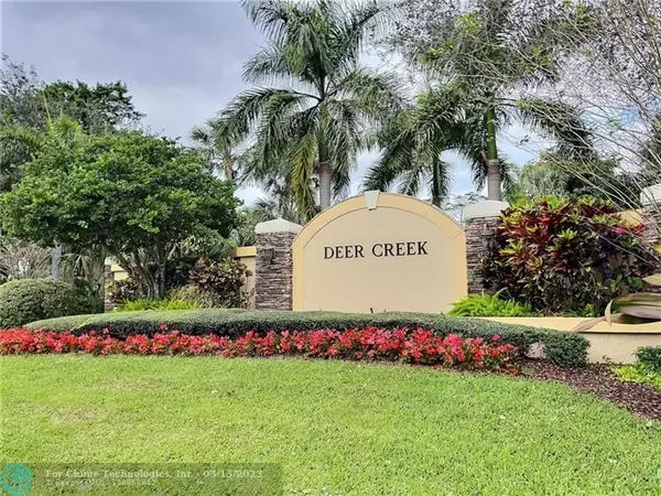 Deerfield Beach, FL 33442,195 Deer Creek Blvd  #808