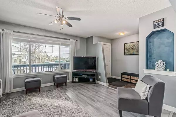 Calgary, AB T3J 0B5,197 Saddlebrook WAY NE