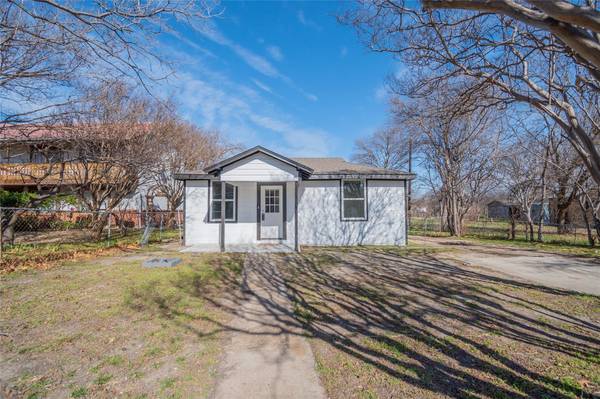 8420 Hanon Drive, White Settlement, TX 76108