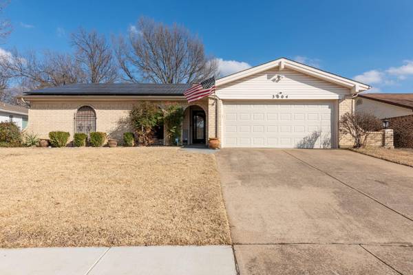 3004 Mossy Oak Lane, Bedford, TX 76021