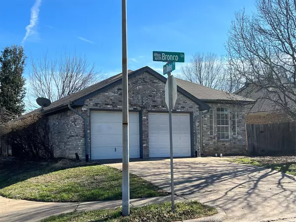 Keller, TX 76248,2071 Bronco Lane