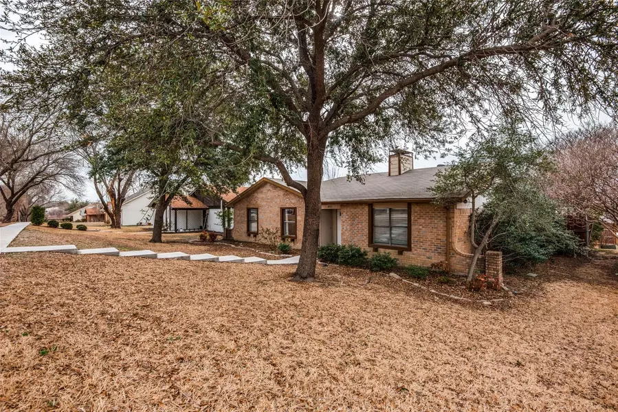 3715 Fairfield Drive, Carrollton, TX 75007