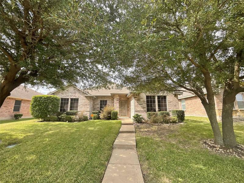 2025 Cedarwood Drive, Lancaster, TX 75134