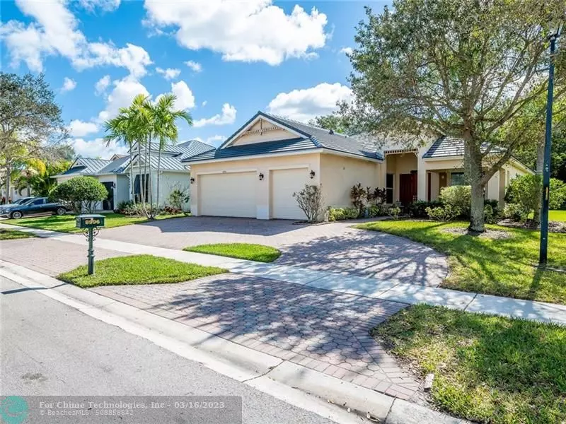 Royal Palm Beach, FL 33411,8996 N New Hope Ct