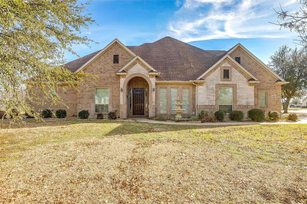 1000 Blue Roan Lane, Crowley, TX 76036