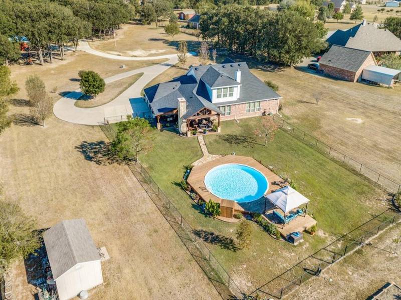 3568 Ranchwood Circle, Greenville, TX 75402