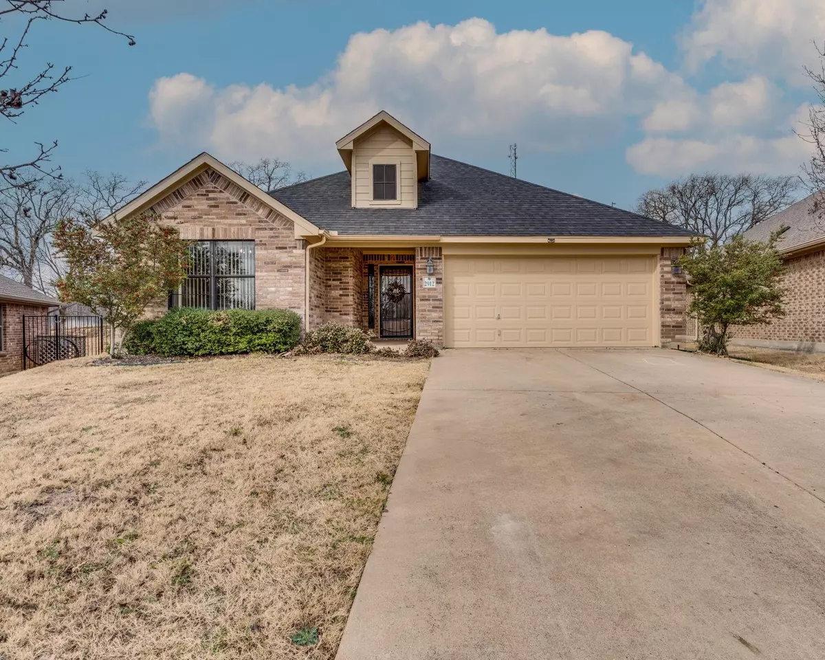 Burleson, TX 76028,2912 Greenway Drive