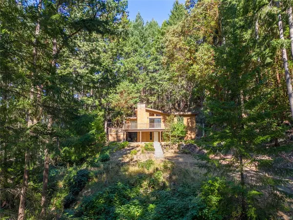 Pender Island, BC V0N 2M2,3701 Lagoon Cres