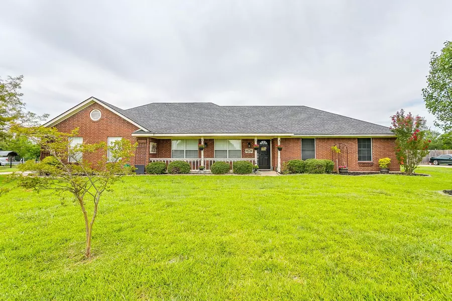 1122 W Sharpshire Drive, Waxahachie, TX 75165