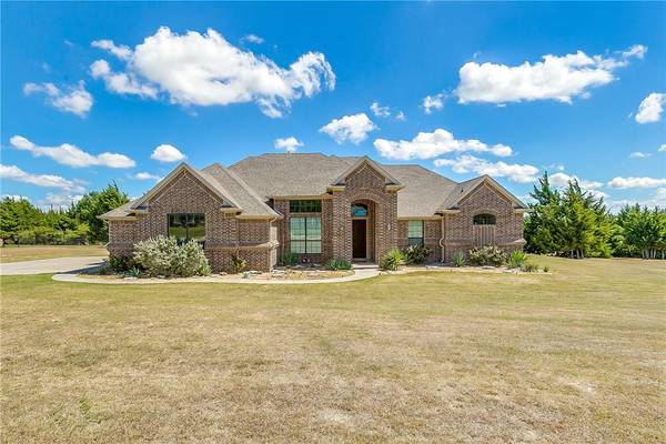 140 Stone Field Court, Waxahachie, TX 75167