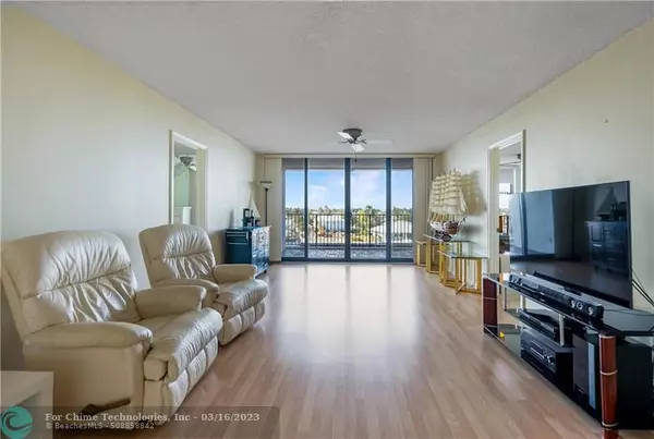 Pompano Beach, FL 33062,701 N Riverside Dr  #403