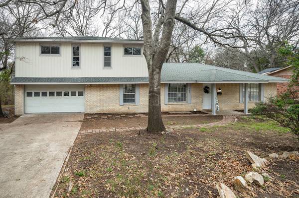 242 Valley Lane, Duncanville, TX 75137