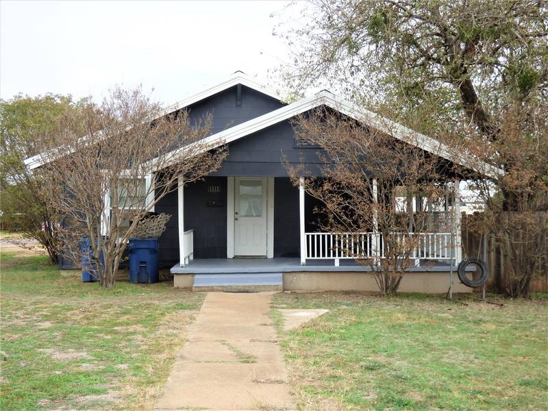 1212 W 9th Street, Cisco, TX 76437