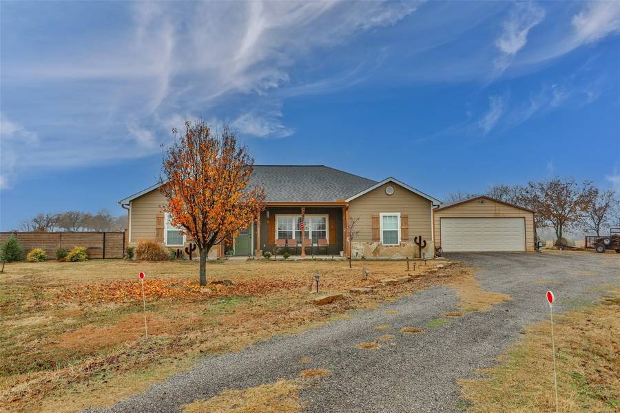 771 County Road 2133, Valley View, TX 76272