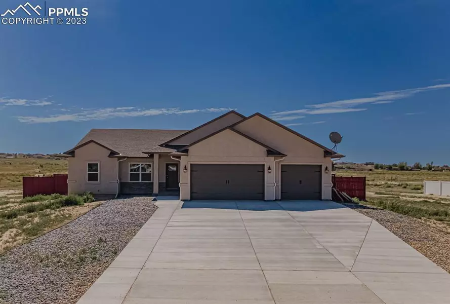 242 S Siesta DR, Pueblo West, CO 81007