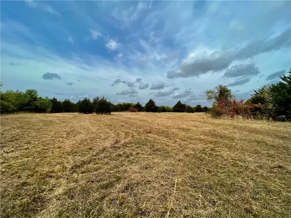 000 E Timber Oak Road, Meeker, OK 74855