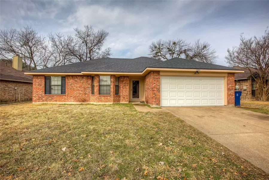 2121 Mcintosh Drive, Garland, TX 75040