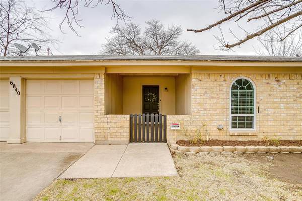 6840 Richardson Drive, Watauga, TX 76148