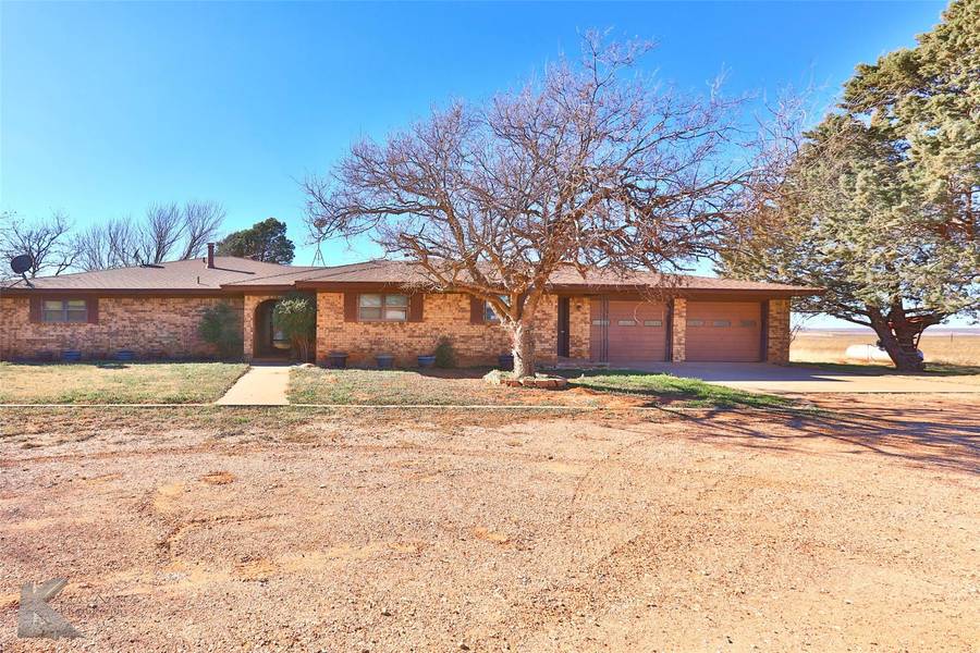 200 County Road 428, Sweetwater, TX 79556