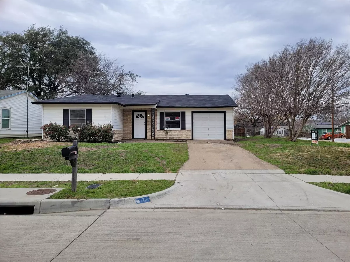 Arlington, TX 76010,1700 Arbor Lane