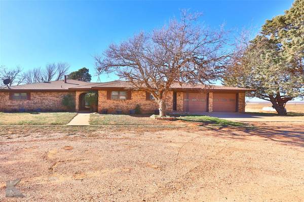 200 County Road 428, Sweetwater, TX 79556