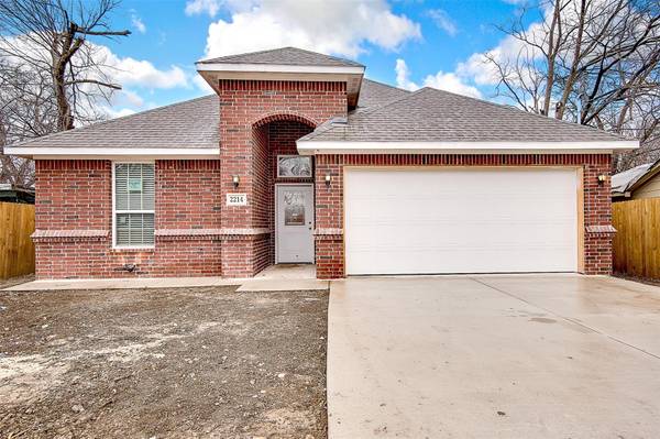 2214 W E Roberts Drive, Grand Prairie, TX 75051