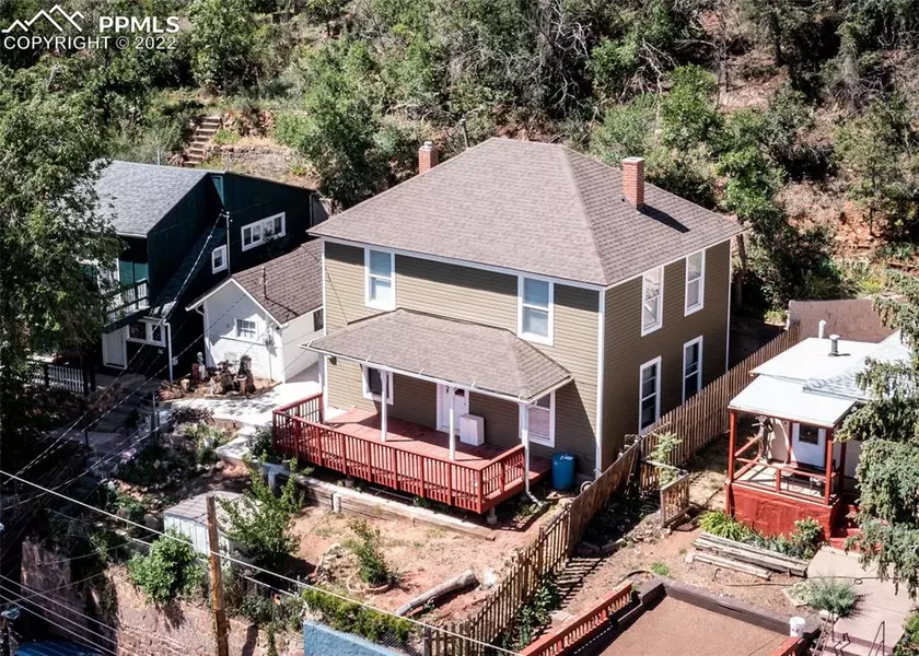 70 Waltham AVE, Manitou Springs, CO 80829