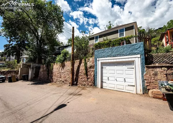 Manitou Springs, CO 80829,70 Waltham AVE