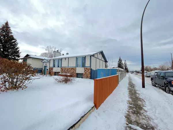 Calgary, AB T2C0Y9,7603 24 ST SE