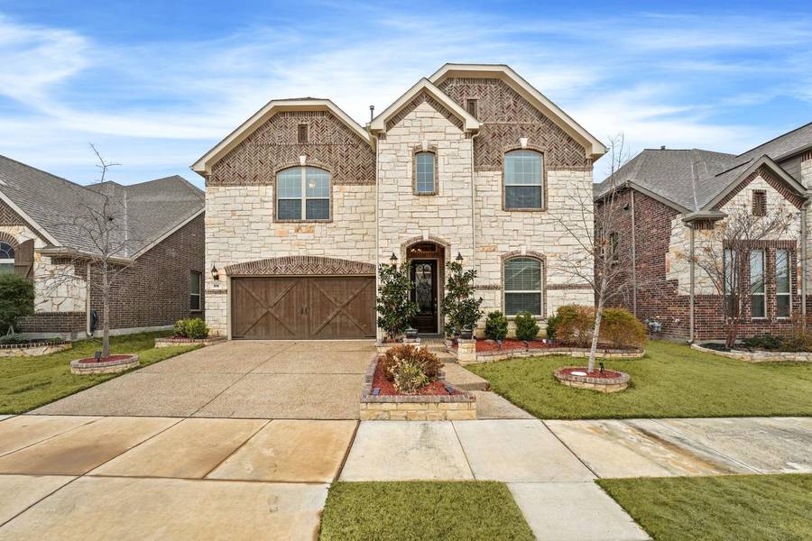 519 Pineview Drive, Euless, TX 76039