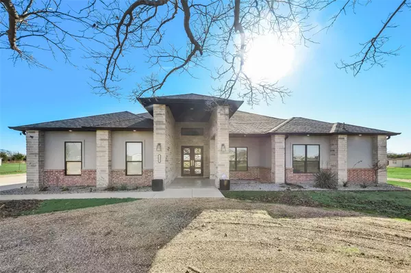 1302 E WINNINGKOFF Road, Lucas, TX 75002