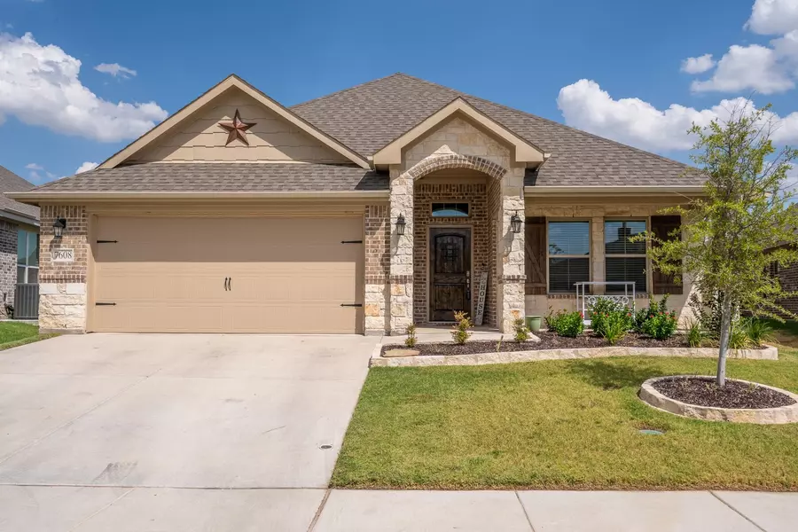 7608 Northumberland Drive, Fort Worth, TX 76179