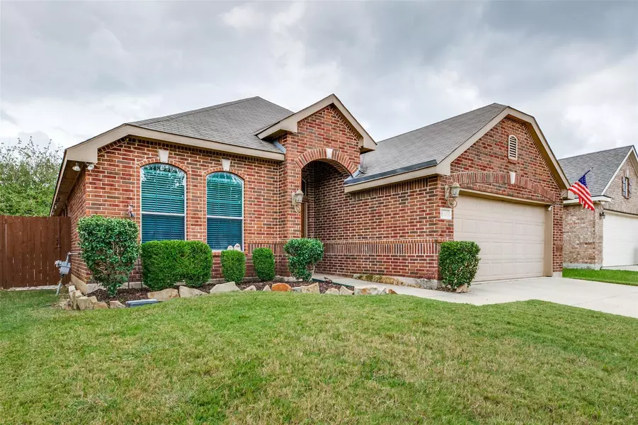 616 Darlington Trail, Fort Worth, TX 76131