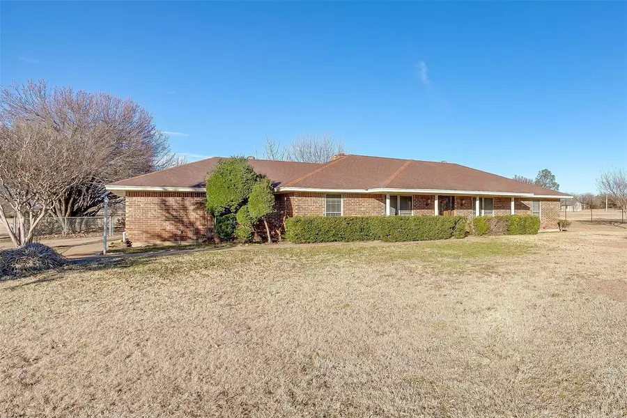 10412 Lisa Jean Drive, Crowley, TX 76036