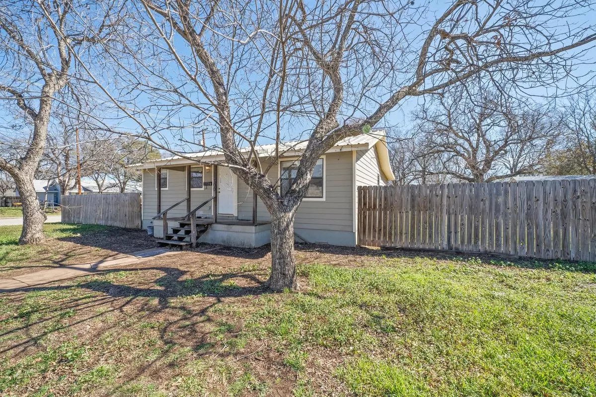 Brownwood, TX 76801,1300 Avenue C