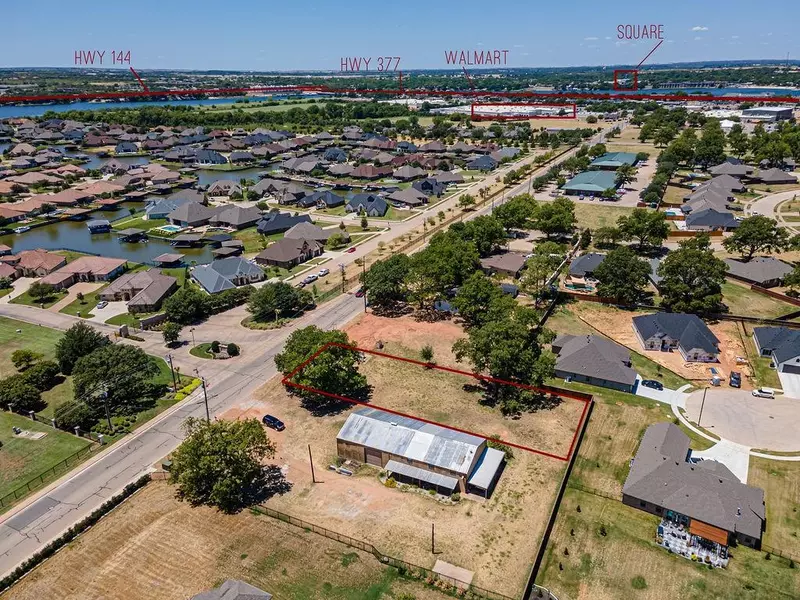 1713 Waters Edge Drive, Granbury, TX 76048