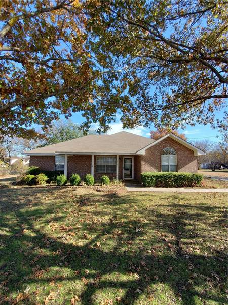 212 N Britton Street, Tom Bean, TX 75491